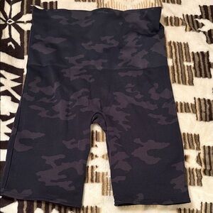 SPANX Black Camouflage bike Shorts